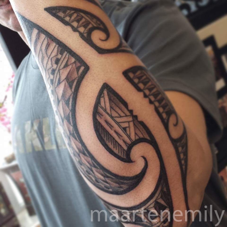 freehand poly arm design by maarten